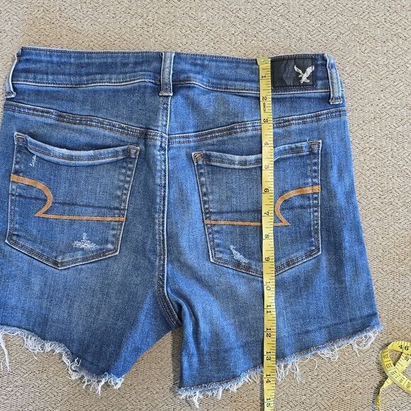 American Eagle Hi Rise Shortie Super Stretch Distressed Jean Shorts - Size 10 - Picture 11 of 12